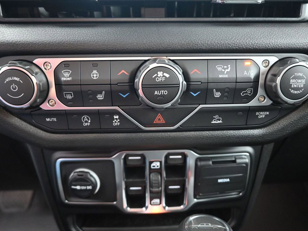 New 2025 Jeep Gladiator Sport image 32