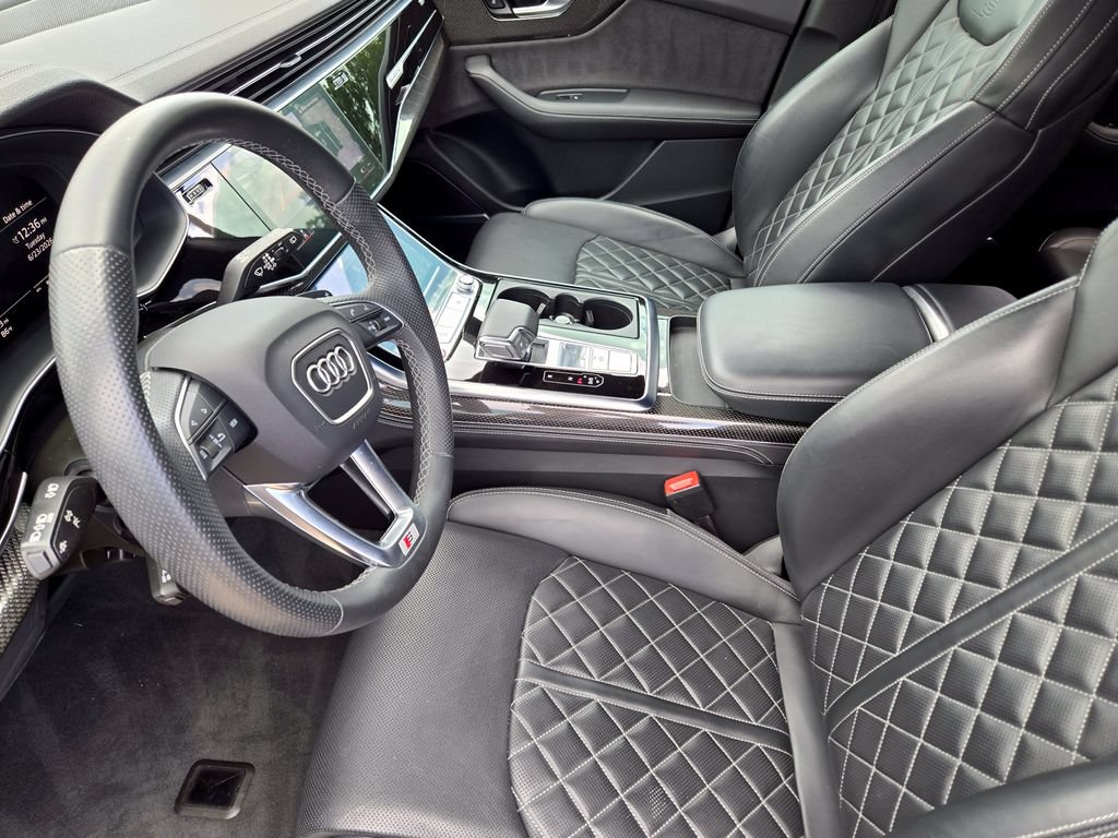 Used 2023 Audi SQ8 Premium Plus w/ Executive Package AWD/4WD image 16