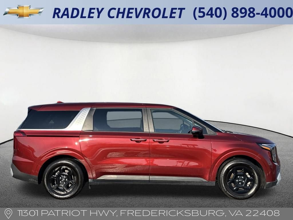 Used 2025 Kia Carnival image 18