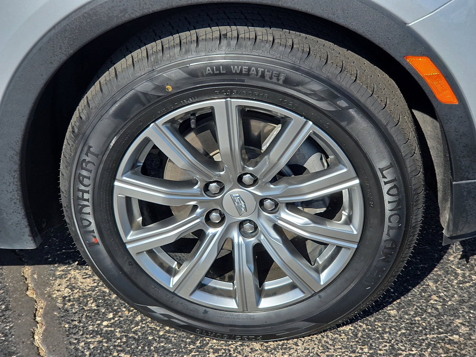 Used 2021 Cadillac XT4 Premium Luxury image 7