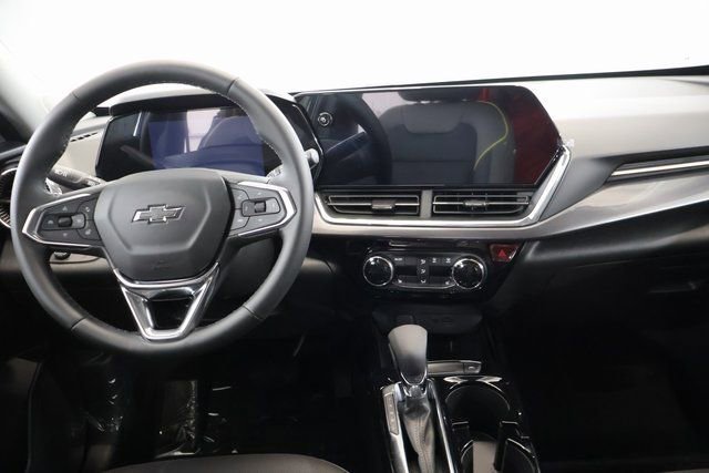 New 2026 Chevrolet Trax ACTIV w/ Driver Confidence Package FWD image 13