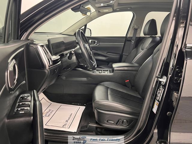 Used 2024 Kia Sorento S w/ Panoramic Sunroof Package FWD image 23