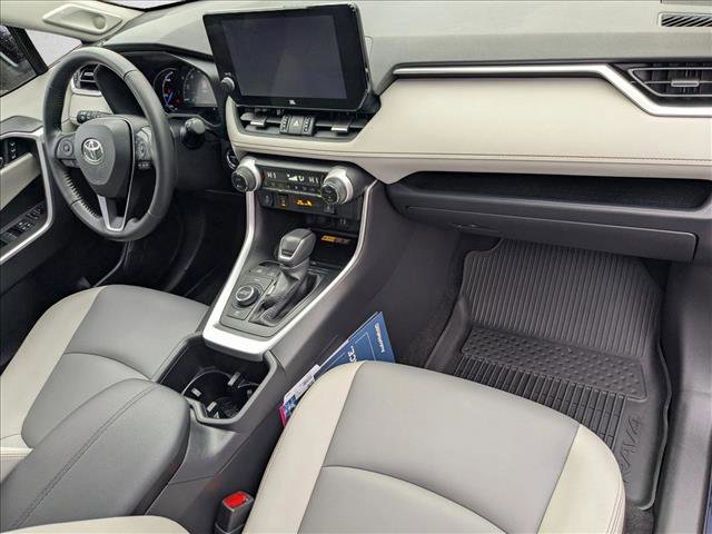 Used 2023 Toyota RAV4 XLE Premium image 26
