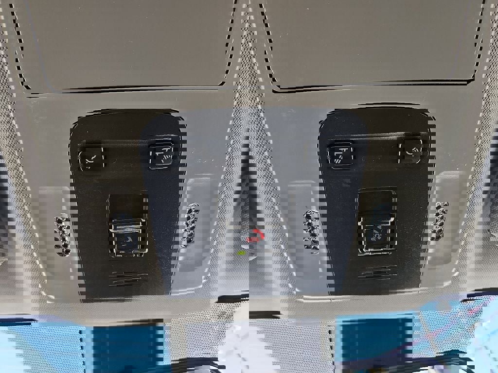 Used 2022 Toyota Camry LE image 27