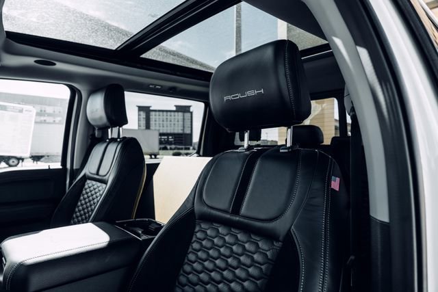 New 2026 Ford F250 Lariat w/ Black Appearance Package image 25