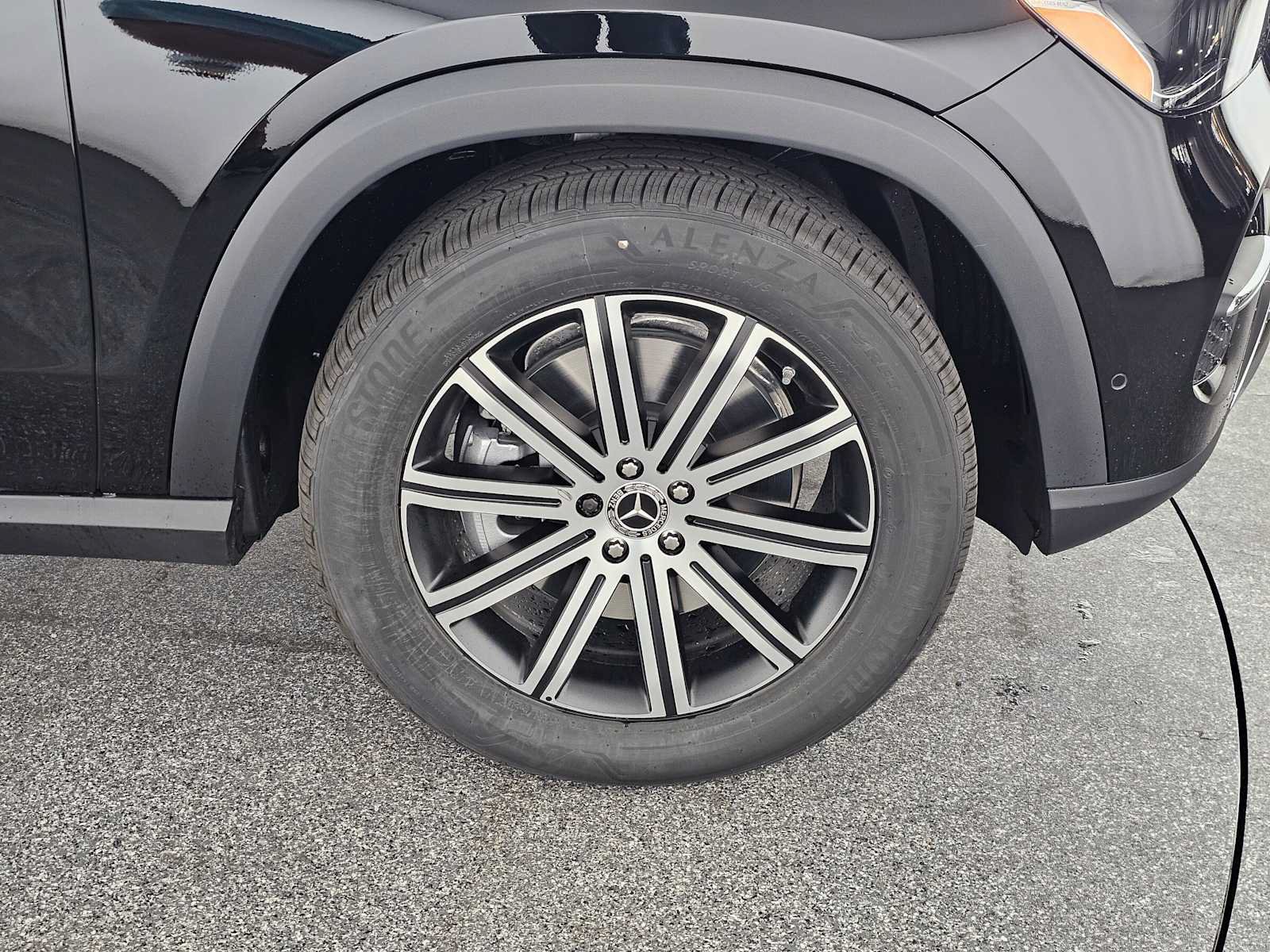 New 2026 Mercedes-Benz GLE 450e 4MATIC image 9