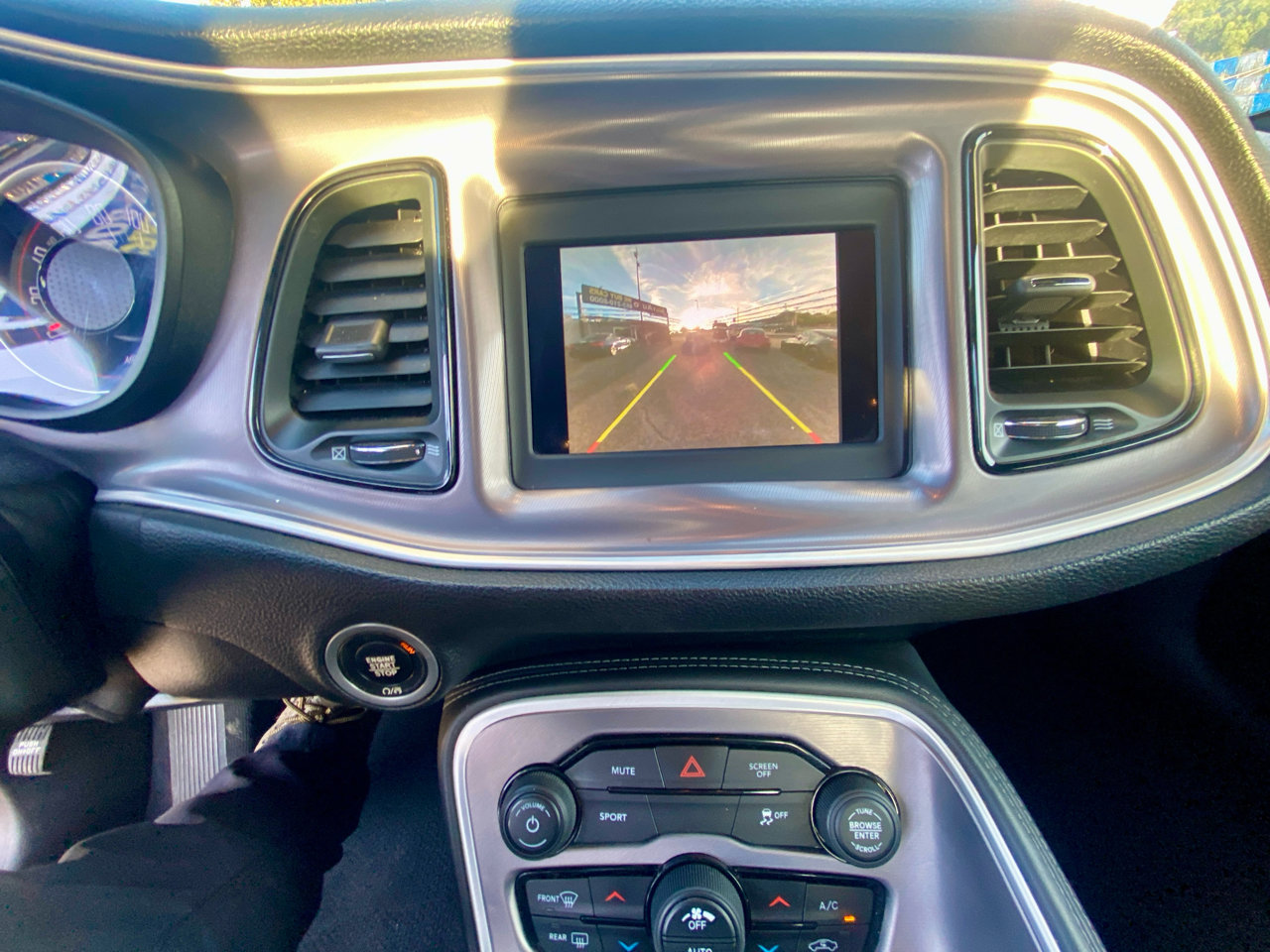 Used 2019 Dodge Challenger SXT image 18