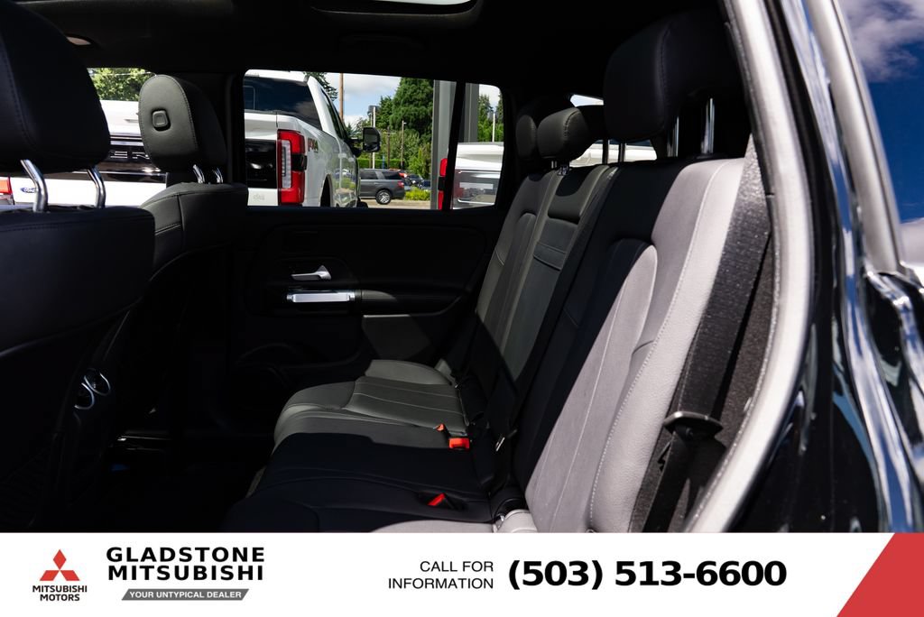 Used 2025 Mercedes-Benz GLB 250 4MATIC image 22