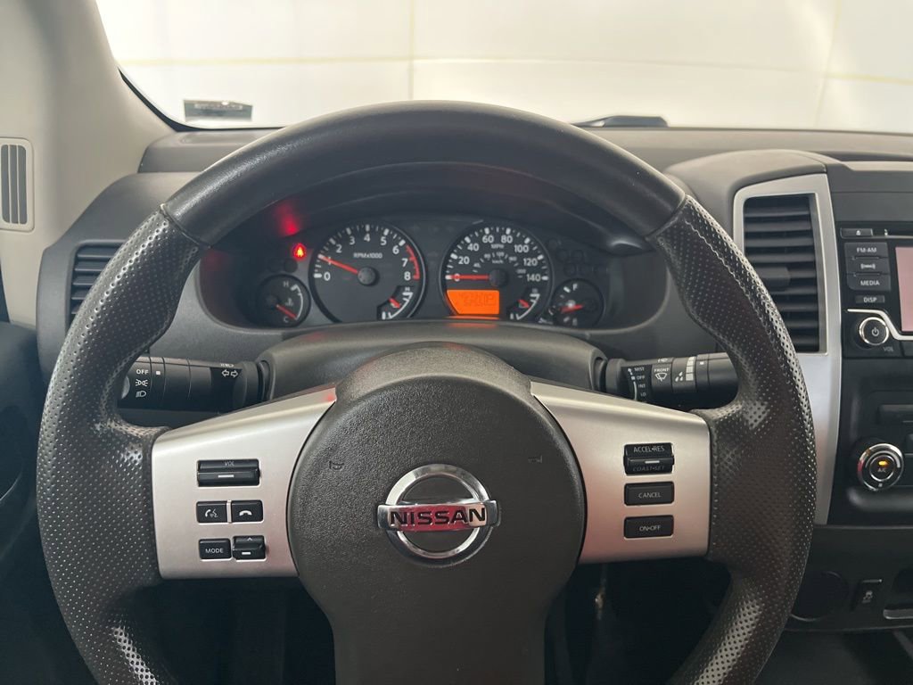 Used 2018 Nissan Frontier SV image 24