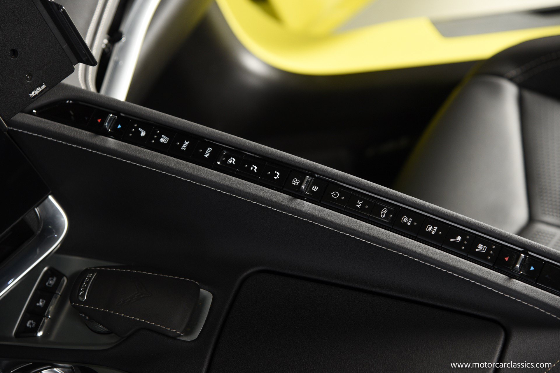 Used 2024 Chevrolet Corvette Z06 RWD image 38