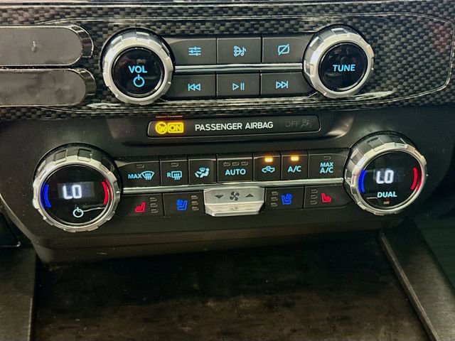 Used 2022 Ford F250 Lariat w/ Lariat Ultimate Package AWD/4WD image 19