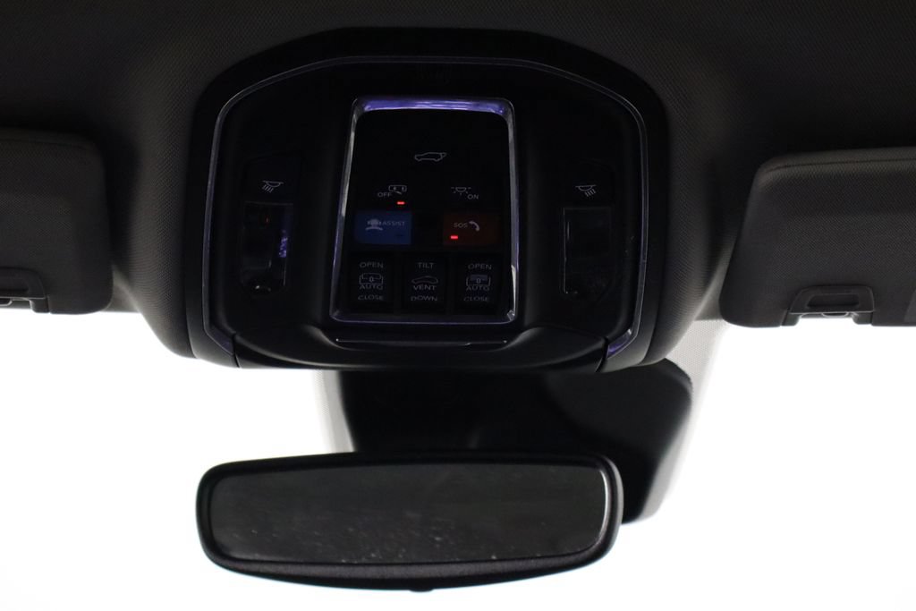 Used 2022 Jeep Grand Cherokee L Limited w/ Black Appearance Package RWD image 28