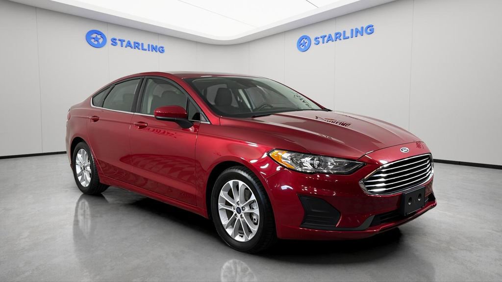 Used 2020 Ford Fusion SE FWD image 13