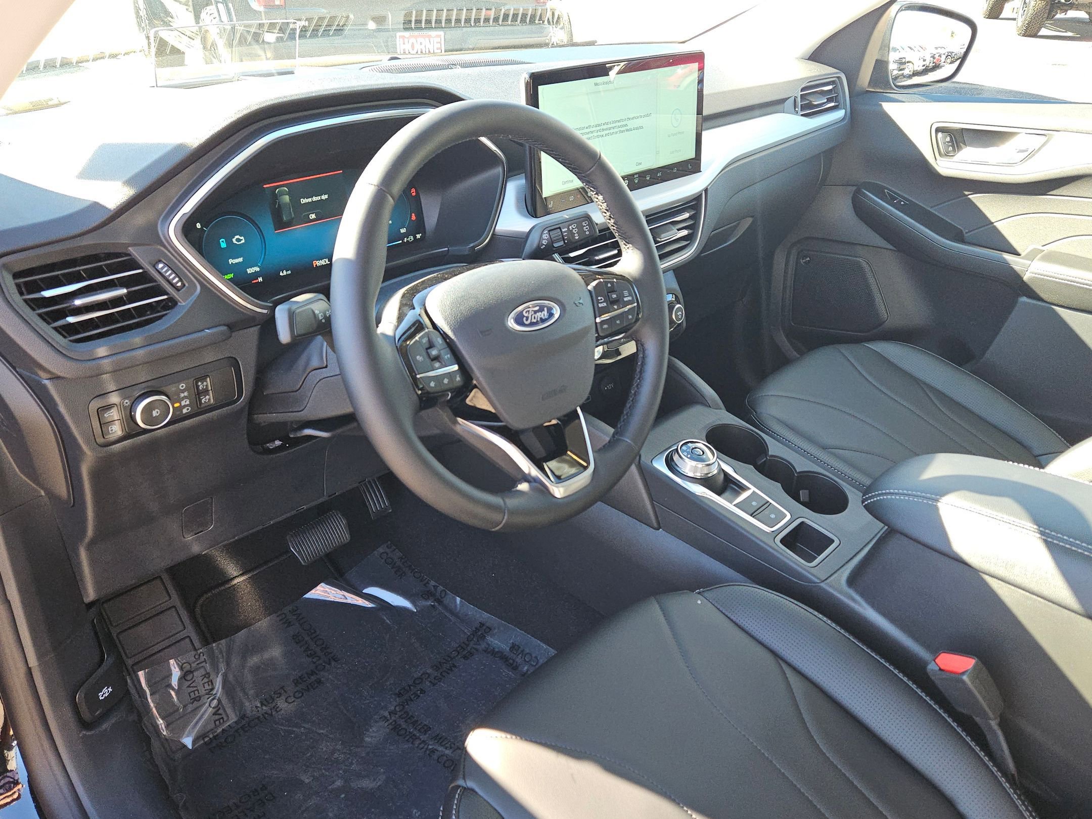 New 2026 Ford Escape SE w/ PHEV Premium Package image 7