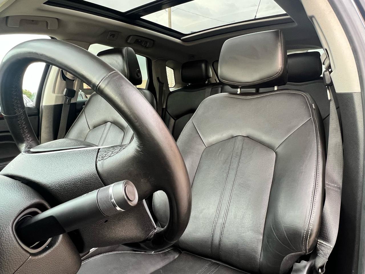 Used 2014 Cadillac SRX Luxury FWD image 19