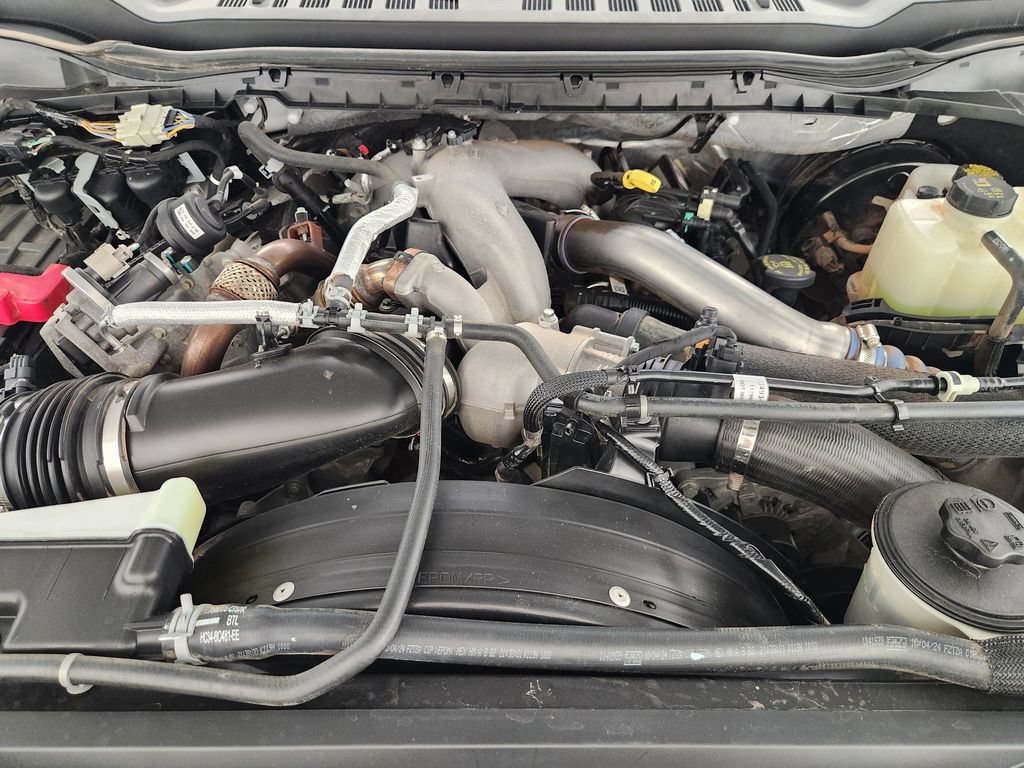 Used 2024 Ford F250 Lariat AWD/4WD image 32
