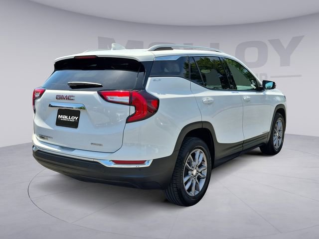 Used 2024 GMC Terrain SLT AWD/4WD image 5