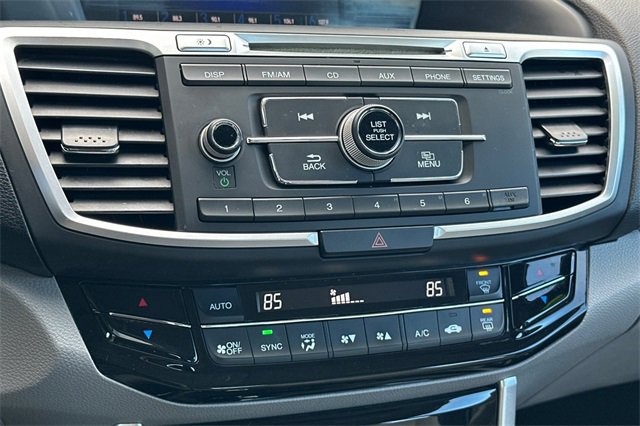 Used 2017 Honda Accord LX image 22