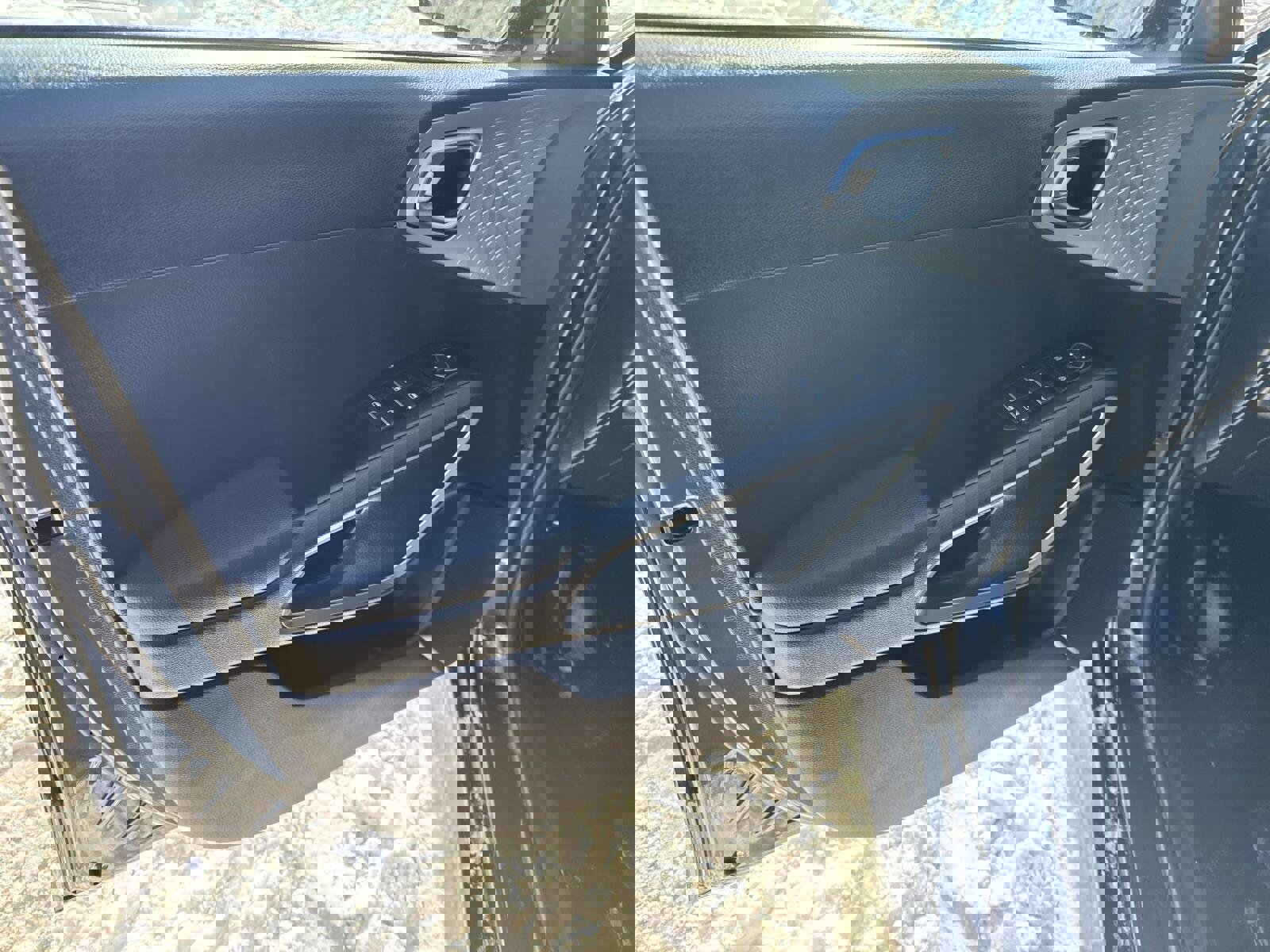 Used 2023 Kia Soul LX image 17