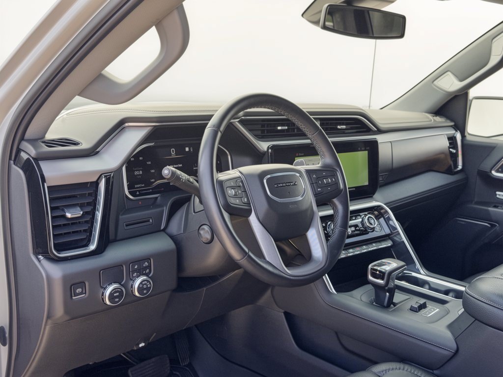 Used 2022 GMC Sierra 1500 Denali RWD image 4