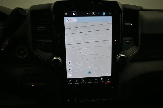 Used 2026 RAM 3500 Tradesman AWD/4WD image 17