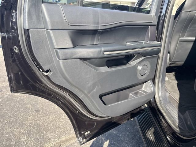 Used 2024 Ford Expedition XLT image 21