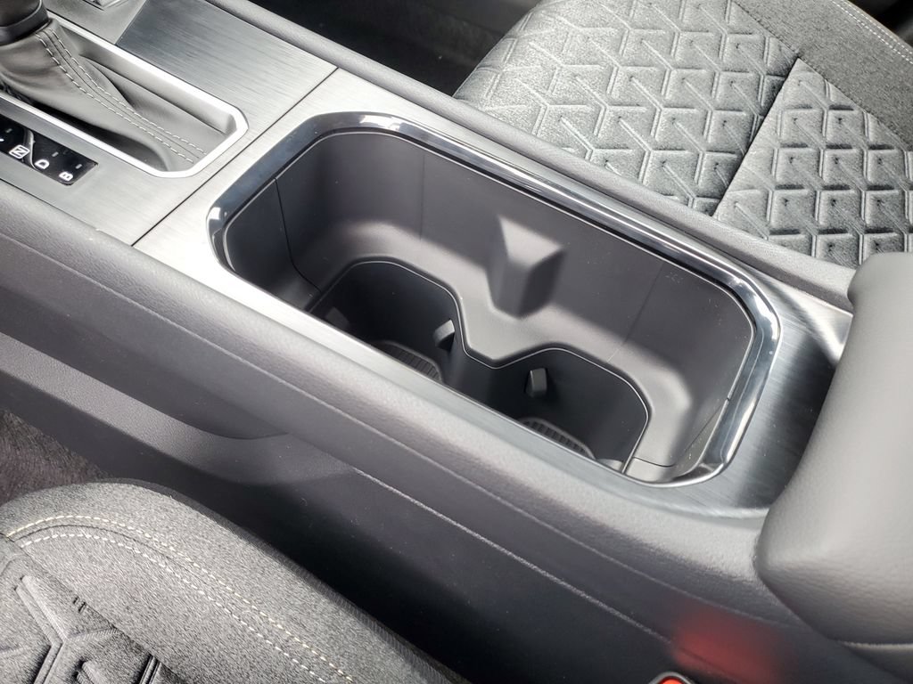 New 2026 Nissan Kicks SV w/ Cold Weather Package FWD image 34