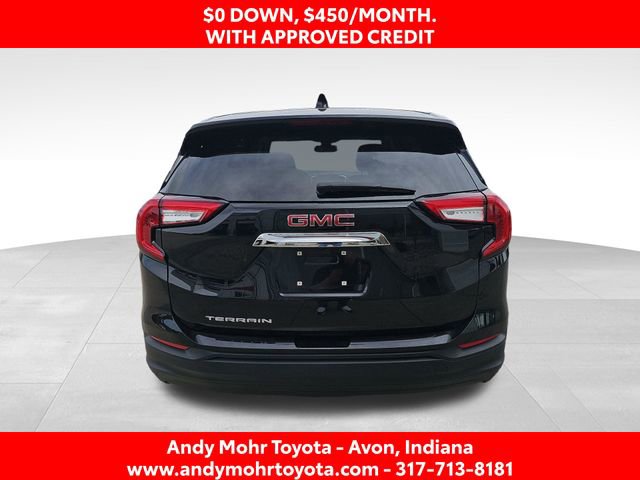 Used 2024 GMC Terrain SLE image 6