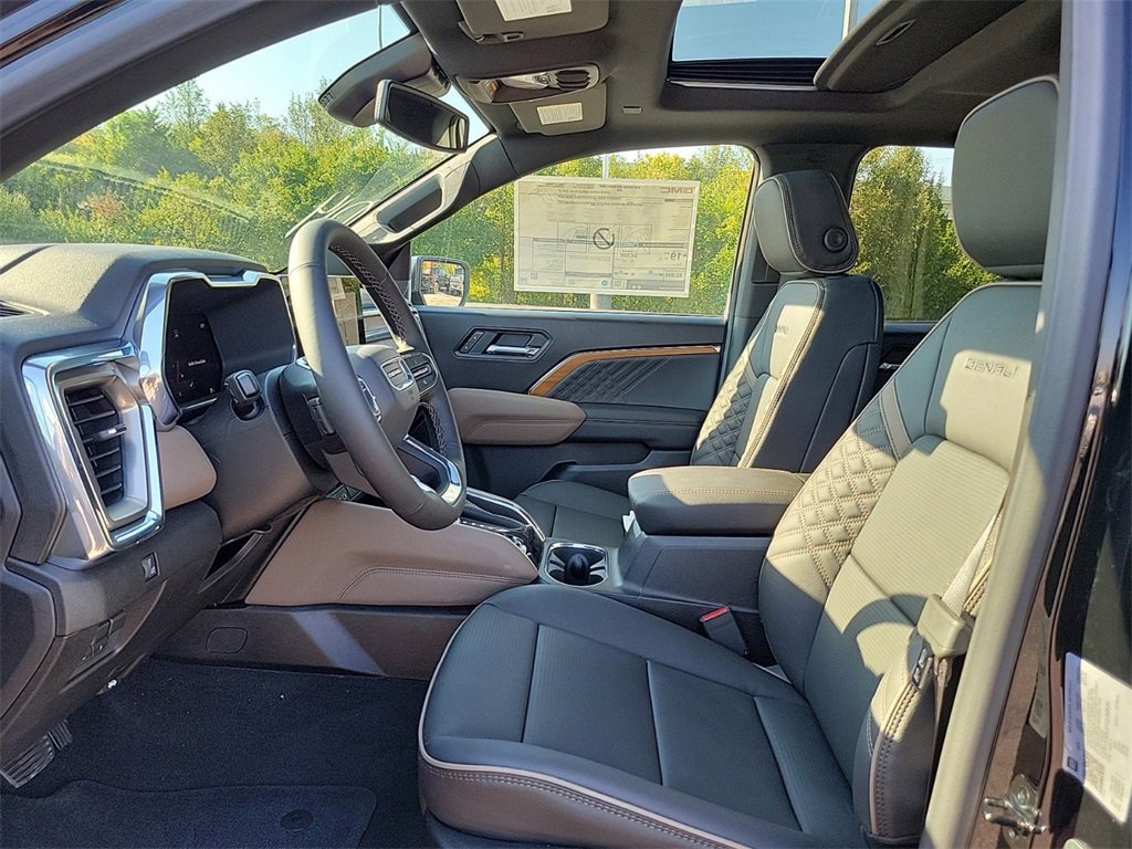 New 2026 GMC Canyon Denali image 15