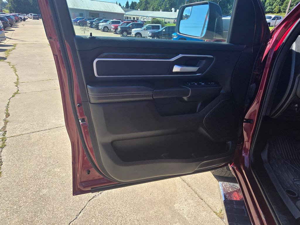 Used 2023 RAM 1500 Big Horn AWD/4WD image 12