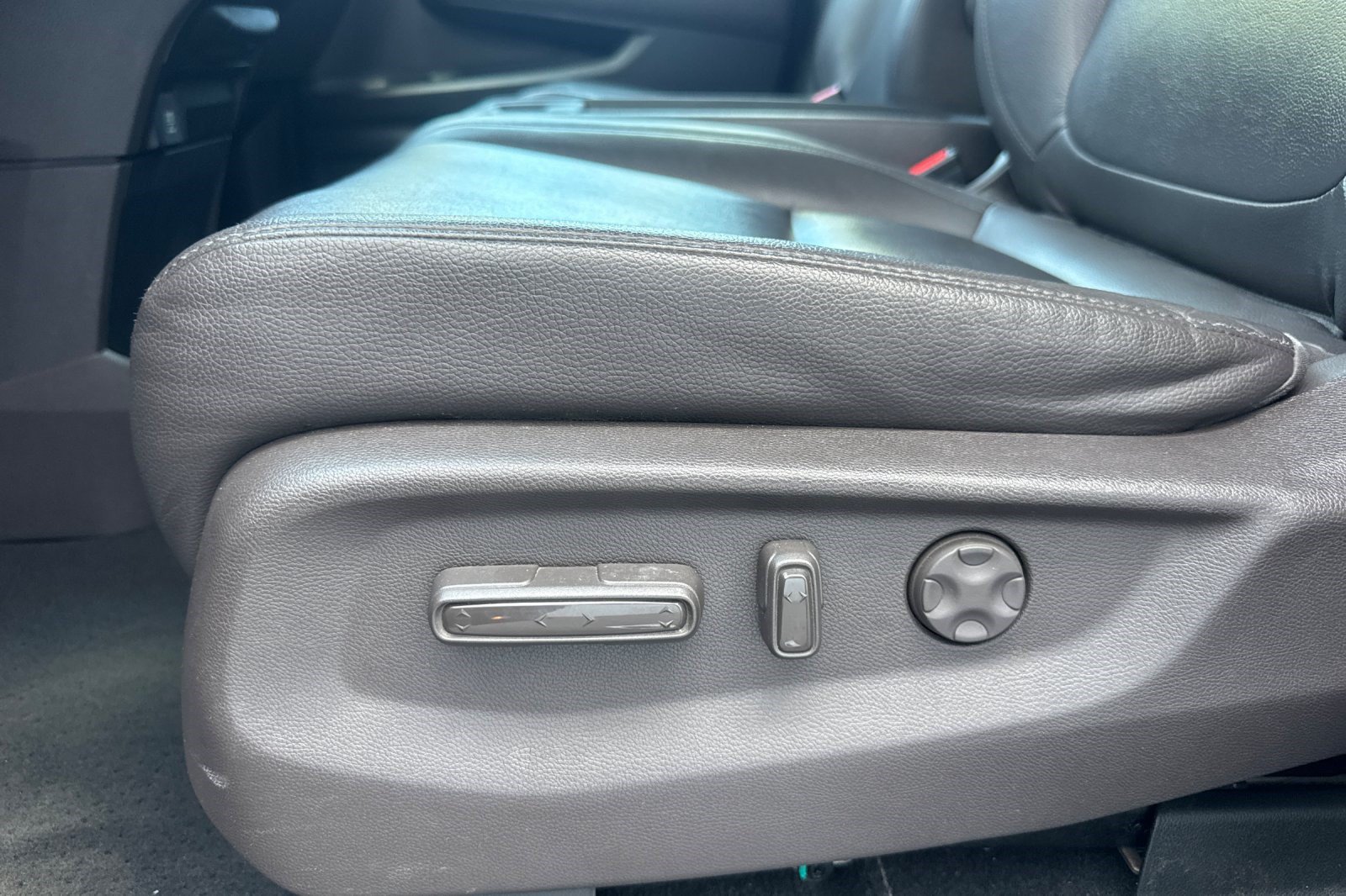 Certified 2018 Honda Odyssey EX-L image 14