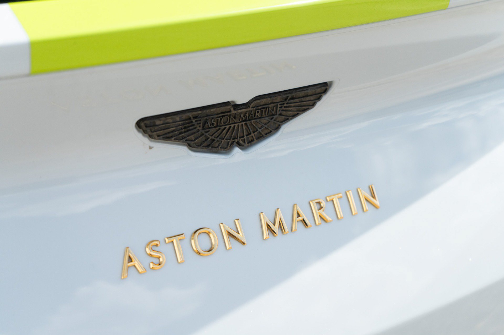Used 2019 Aston Martin DB11 AMR RWD image 30