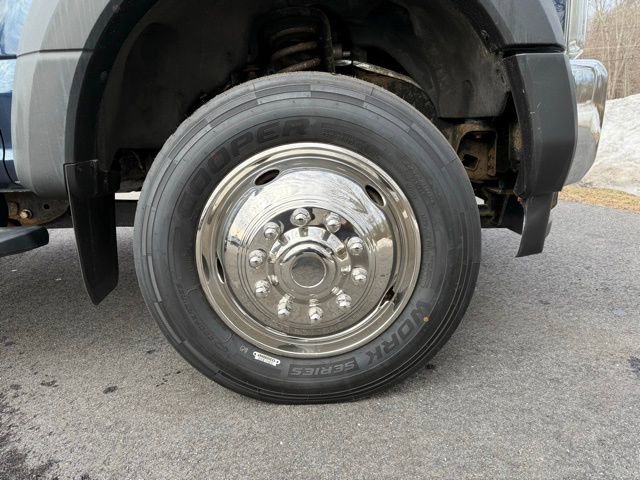 Certified 2017 Ford F550 4x4 Regular Cab Super Duty image 38
