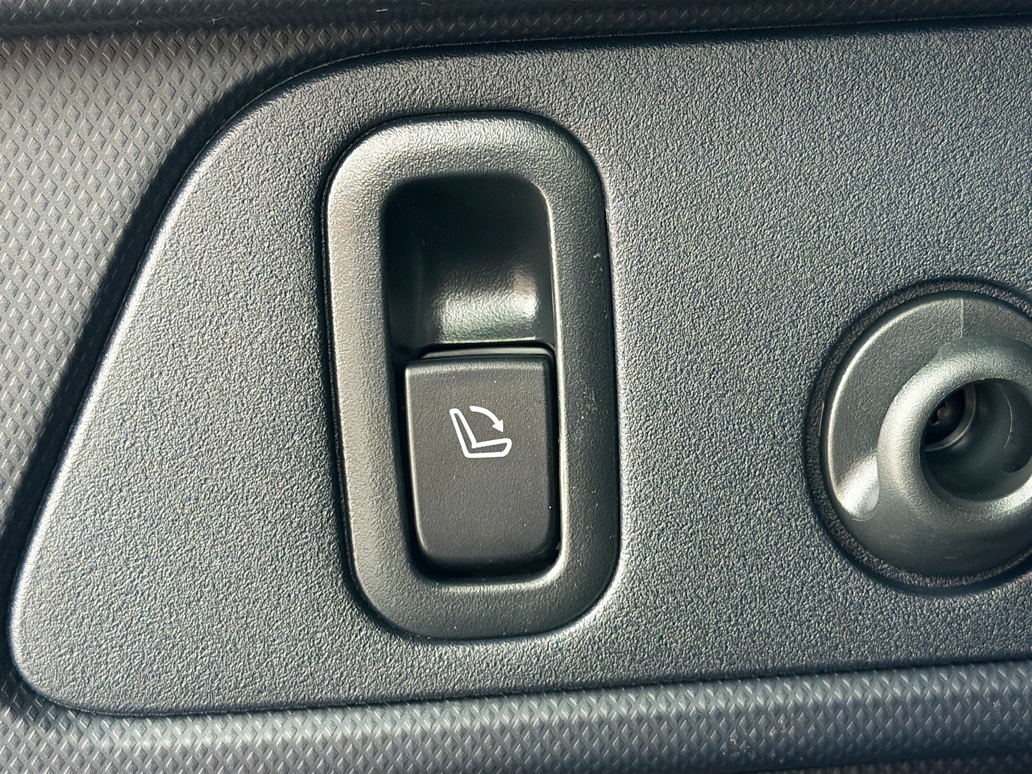 New 2026 Subaru Forester Touring AWD/4WD image 13