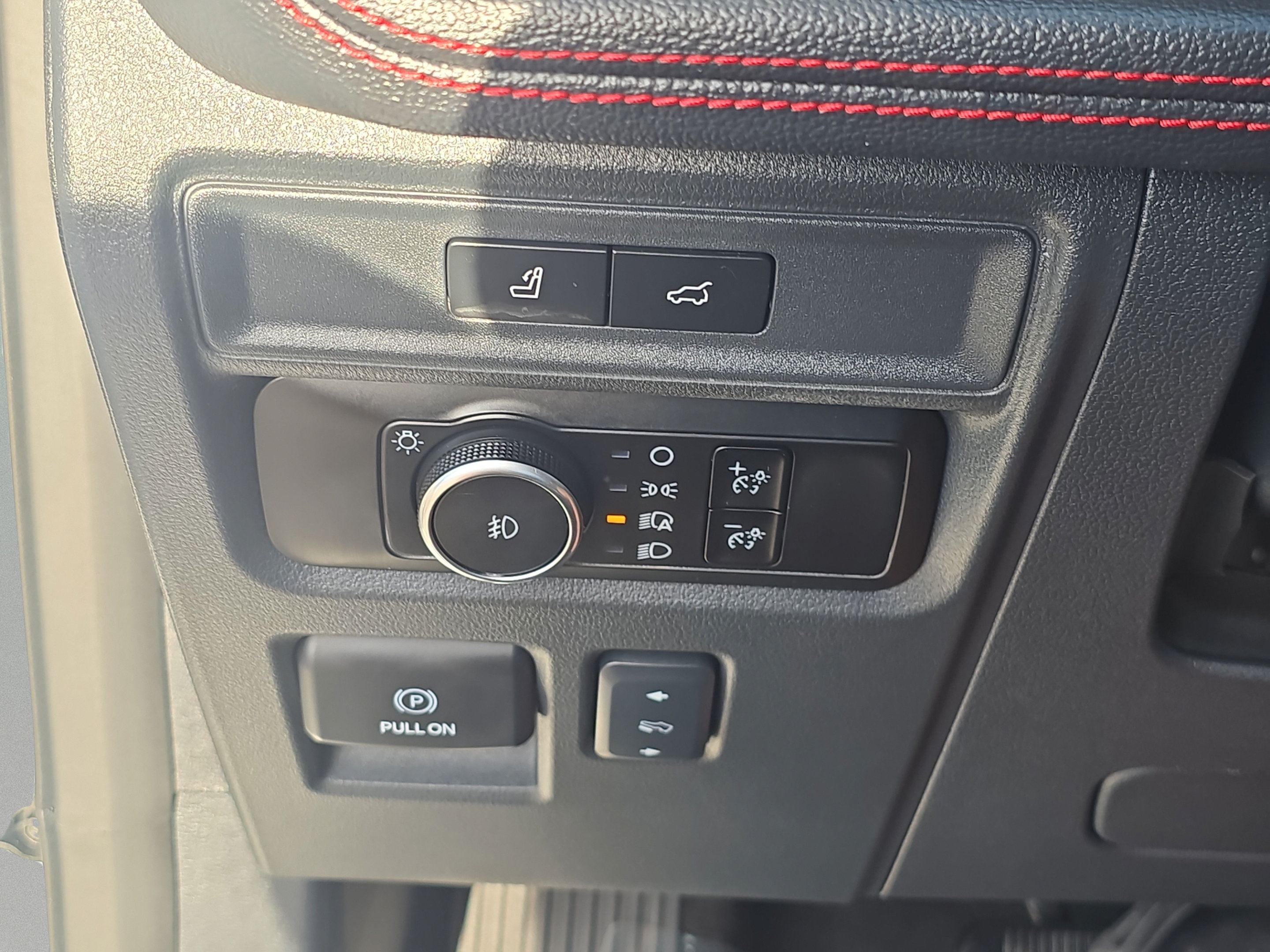 Used 2024 Ford Expedition Limited RWD image 31