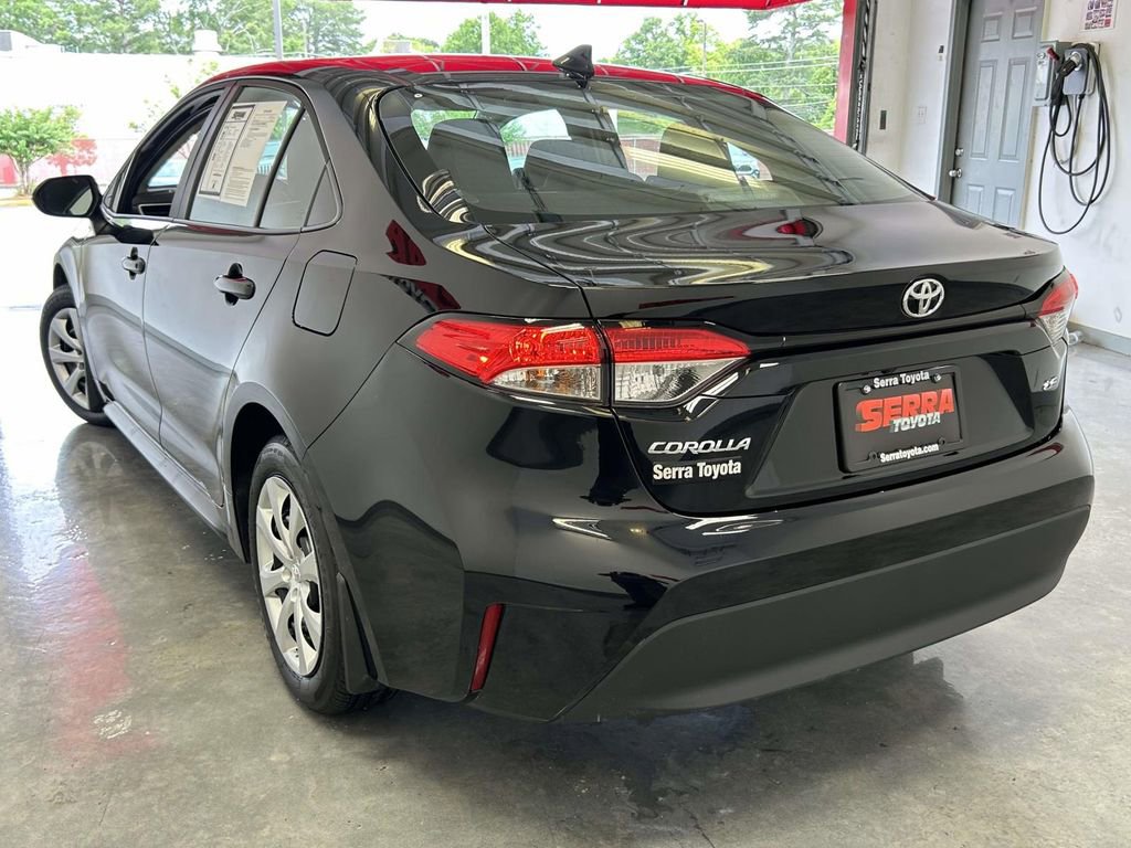 Used 2026 Toyota Corolla LE FWD image 5