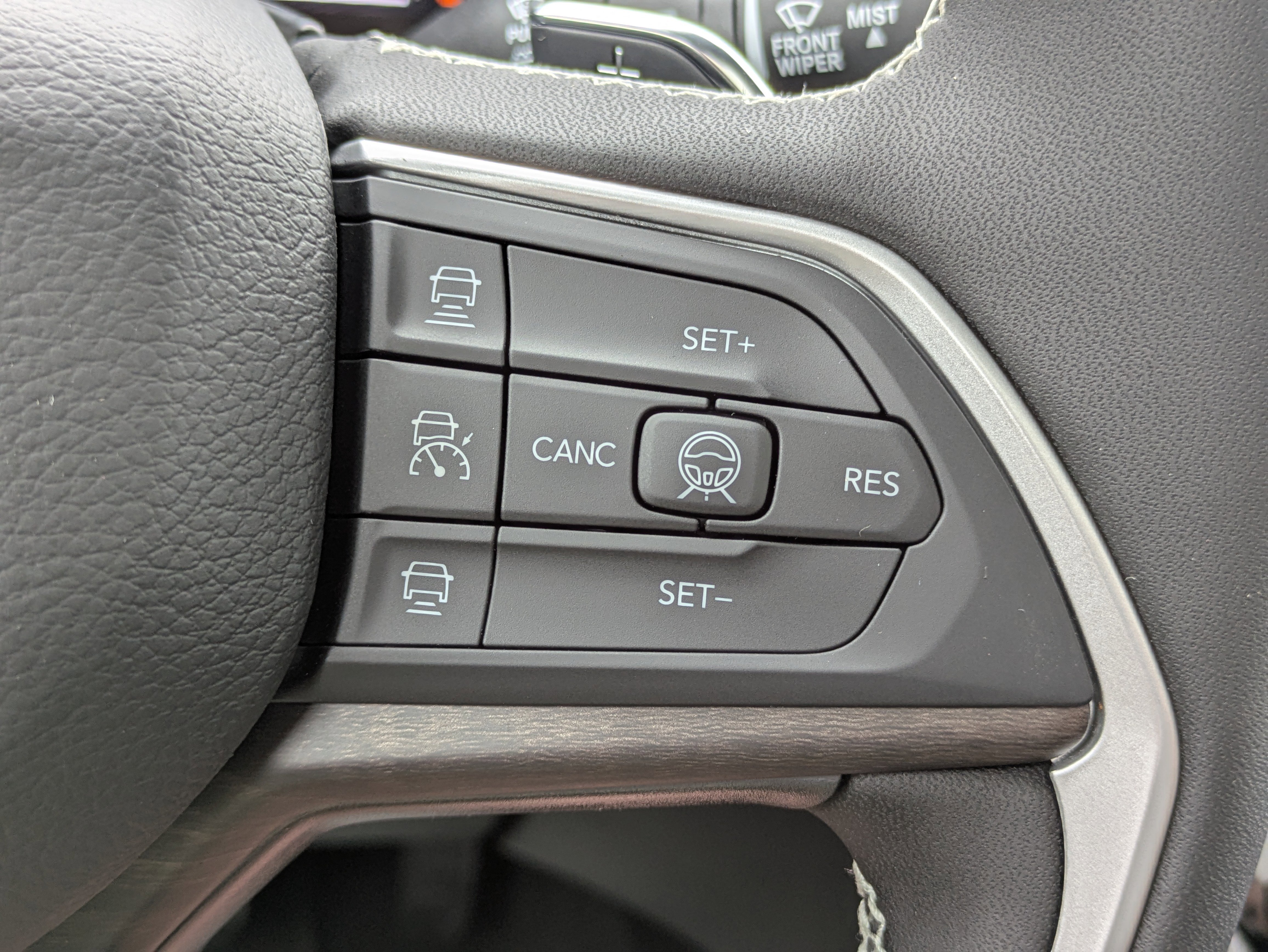 New 2026 Jeep Grand Cherokee Altitude image 18