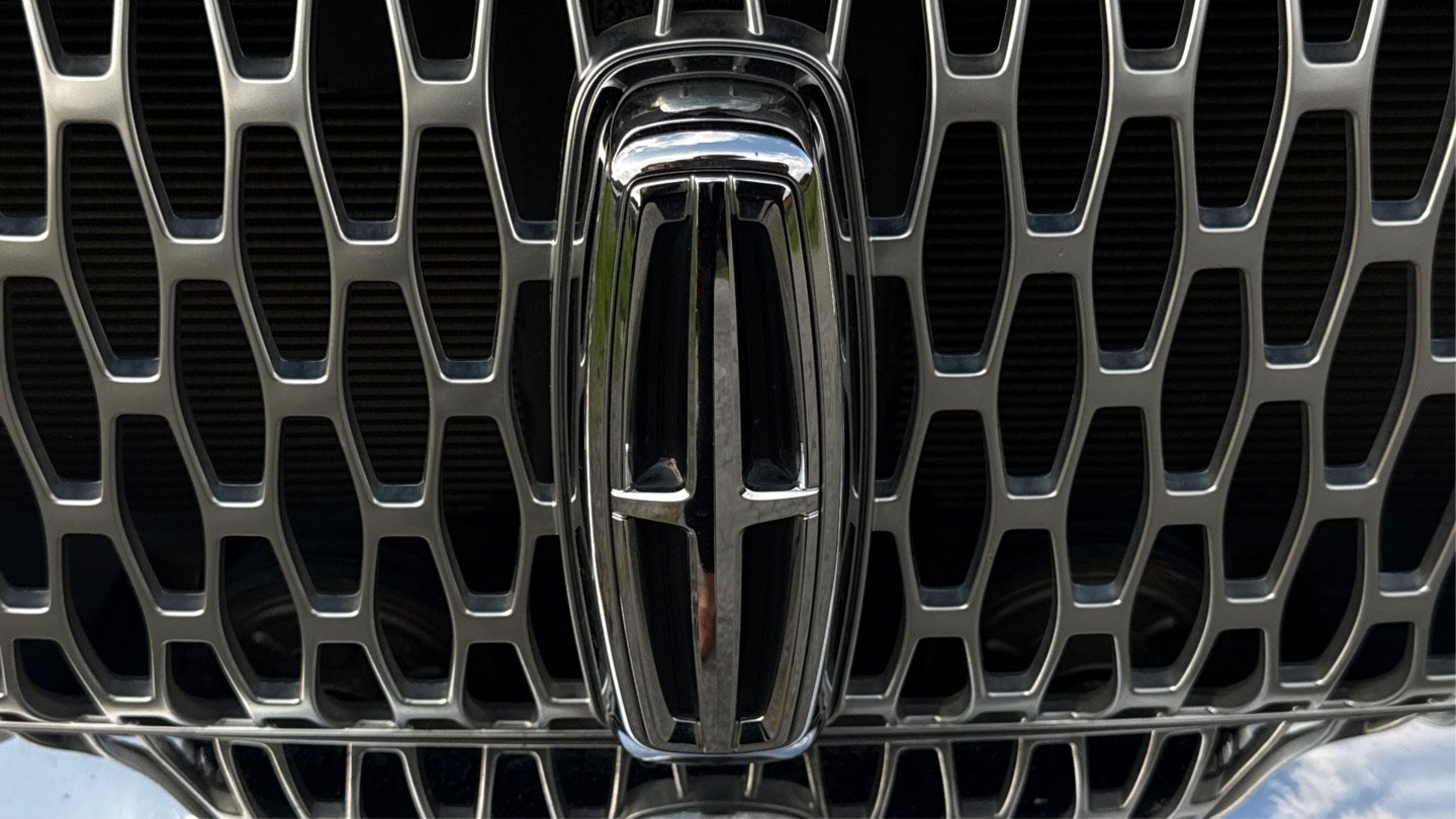 Used 2019 Lincoln Nautilus Reserve FWD image 29