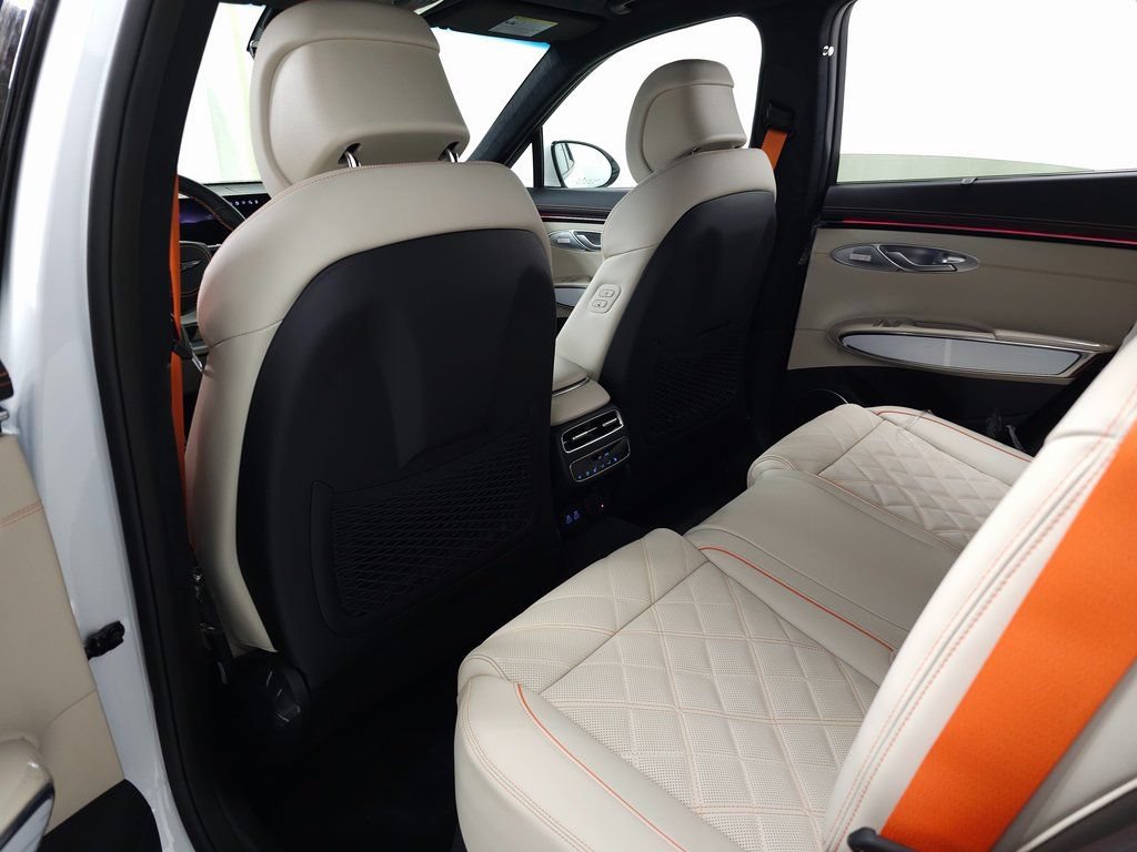 New 2026 Genesis GV70 3.5T Sport Prestige AWD/4WD image 31