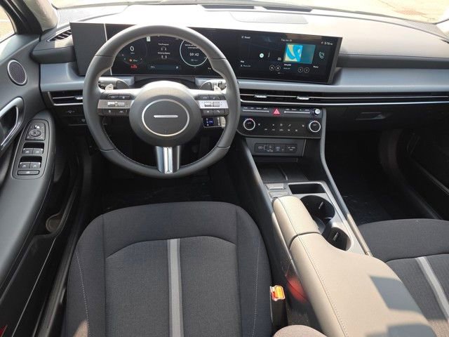 Certified 2025 Hyundai Sonata SEL image 3