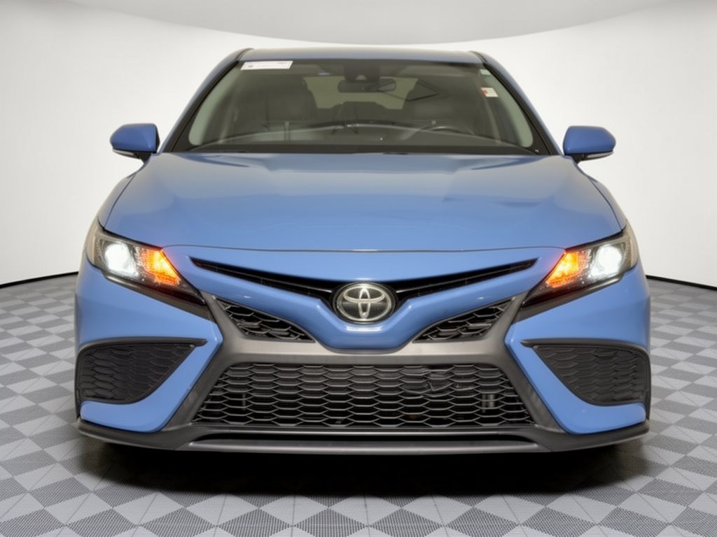 Used 2024 Toyota Camry SE FWD image 6