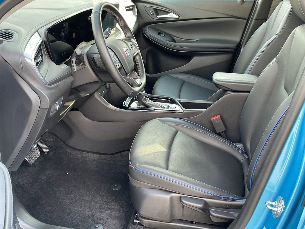 Certified 2025 Buick Encore GX Sport Touring AWD/4WD image 9