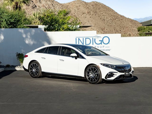 Used 2022 Mercedes-Benz EQS 450+ Sedan image 4