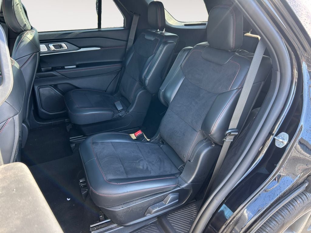 Used 2025 Ford Explorer ST AWD/4WD image 11