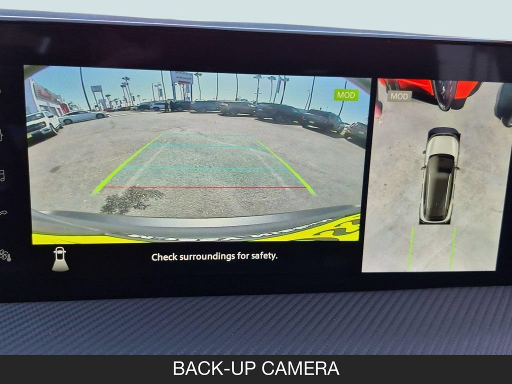 Certified 2025 Nissan Kicks SR FWD image 21