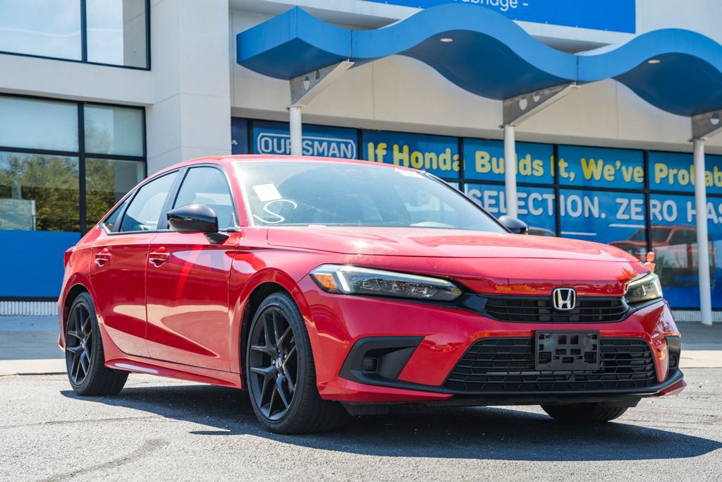 Used 2023 Honda Civic Sport image 1