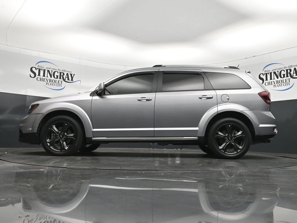 Used 2018 Dodge Journey Crossroad w/ Nav & Sun Group FWD image 20