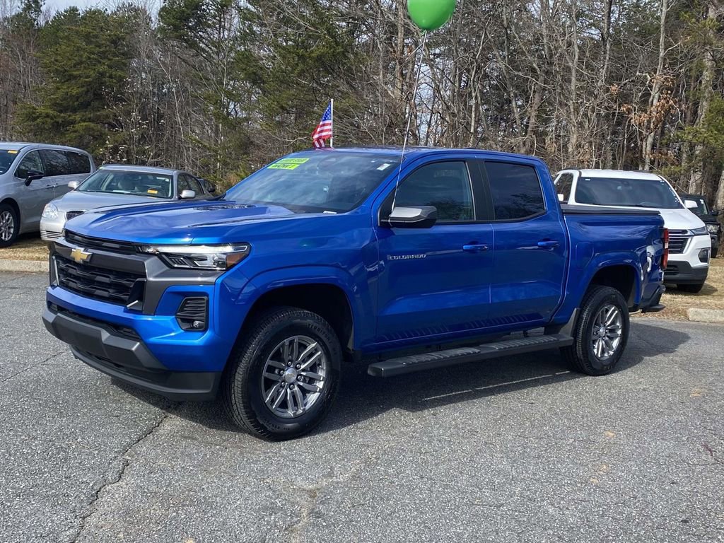 Used 2023 Chevrolet Colorado LT w/ LT Convenience Package III image 1
