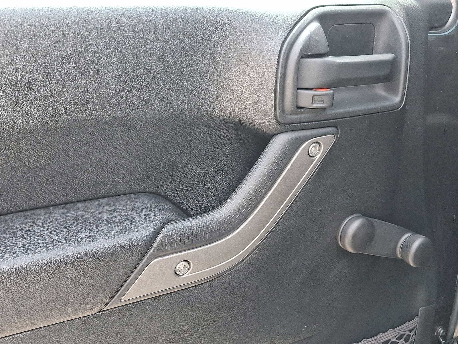 Used 2018 Jeep Wrangler Sport image 10