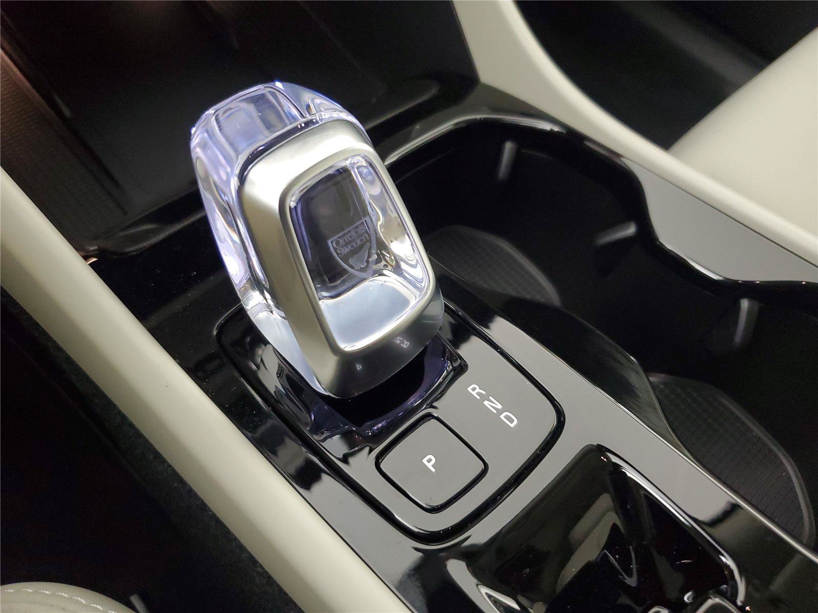 New 2026 Volvo XC40 B5 Plus w/ Protection Package Premier AWD/4WD image 32